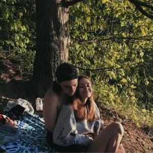 Meet your Posher, Elaina